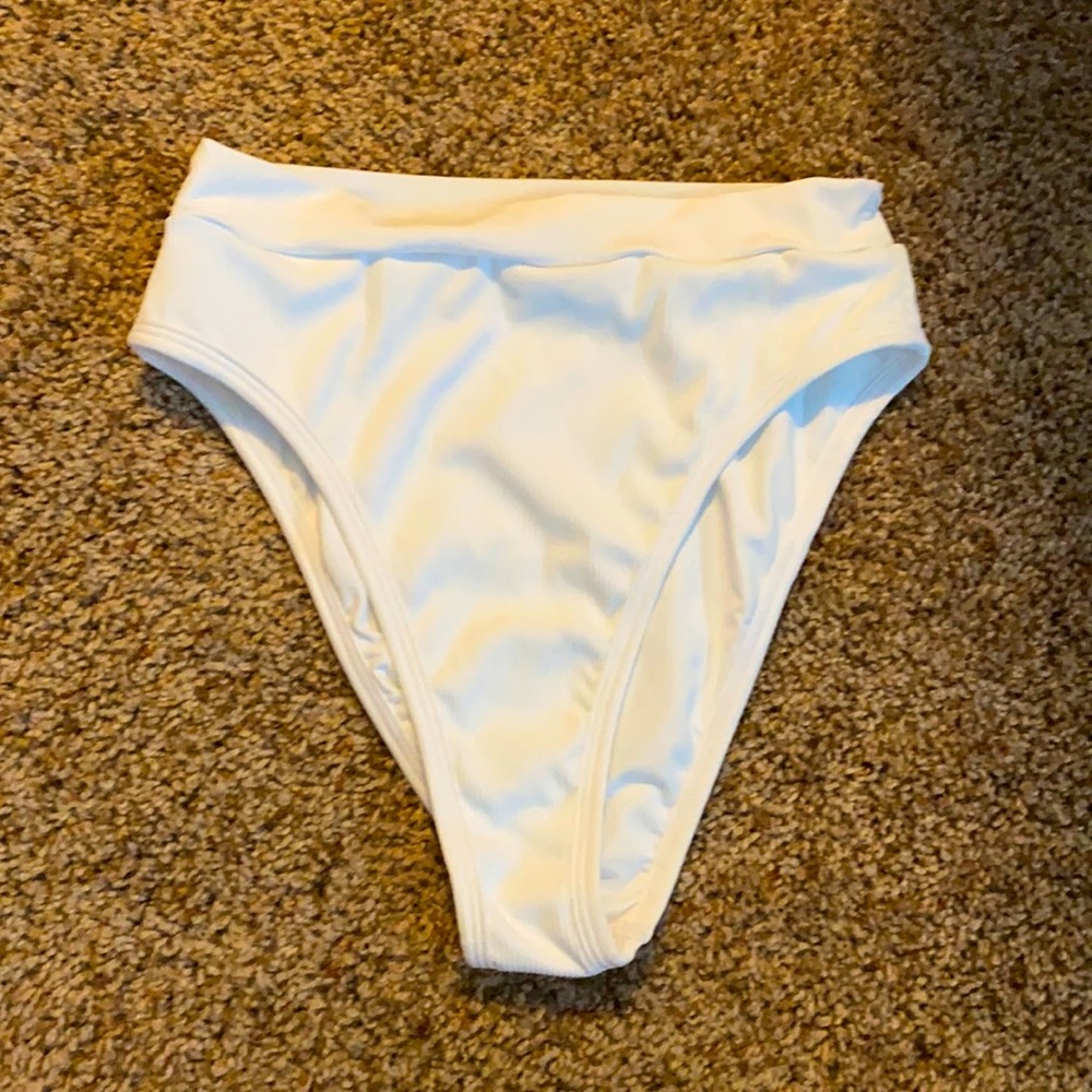 L’ space ribbed bikini bottom